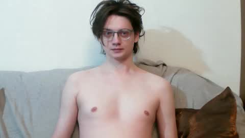 Snapshot of francisgray chatting on March 16, 8:35 pm Frank online show from March 16, 8:35 pm