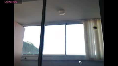 yogapants online show from January 7, 11:45 am