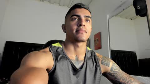 Snapshot of franco_ruiz_ chatting on January 20, 1:39 am franco online show from January 20, 1:39 am