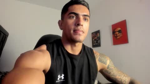 Snapshot of franco_ruiz_ chatting on October 1, 1:33 am franco online show from October 1, 1:33 am