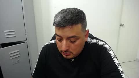 Snapshot of francoisroy chatting on September 27, 12:48 am Juan online show from September 27, 12:48 am