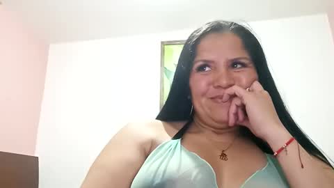 Snapshot of francy_froz chatting on January 17, 1:36 am francy froz online show from January 17, 1:36 am