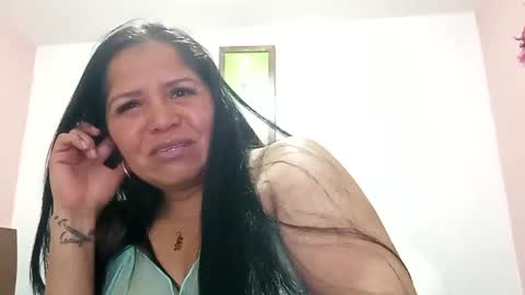 Snapshot of francy_froz chatting on January 17, 4:39 am francy froz online show from January 17, 4:39 am