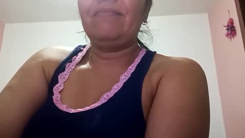 Snapshot of francy_froz chatting on January 26, 2:35 am francy froz online show from January 26, 2:35 am