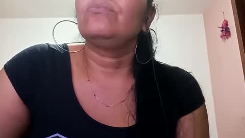 Snapshot of francy_froz chatting on February 15, 5:51 am francy froz online show from February 15, 5:51 am