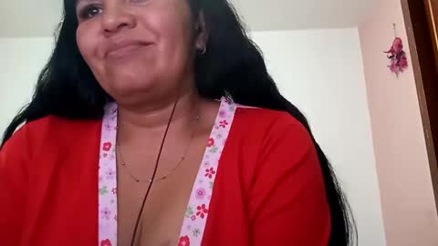 Snapshot of francy_froz chatting on February 17, 9:35 am francy froz online show from February 17, 9:35 am