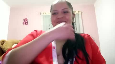 Snapshot of francy_froz chatting on March 6, 4:41 am francy froz online show from March 6, 4:41 am