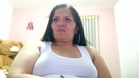 Snapshot of francy_froz chatting on March 8, 3:50 am francy froz online show from March 8, 3:50 am