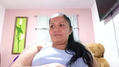 Snapshot of francy_froz chatting on September 25, 4:05 am francy froz online show from September 25, 4:05 am