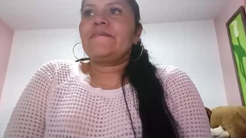 Snapshot of francy_froz chatting on October 21, 2:23 am francy froz online show from October 21, 2:23 am