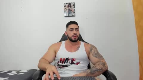 Snapshot of frank_foxx1 chatting on November 5, 3:06 am frank_foxx1 online show from November 5, 3:06 am