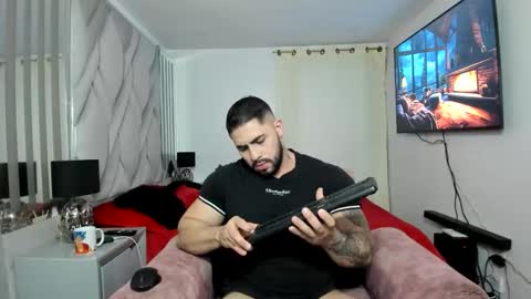 Snapshot of frank_foxx1 chatting on November 8, 4:01 am frank_foxx1 online show from November 8, 4:01 am