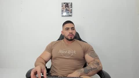 Snapshot of frank_foxx1 chatting on November 23, 3:17 am frank_foxx1 online show from November 23, 3:17 am