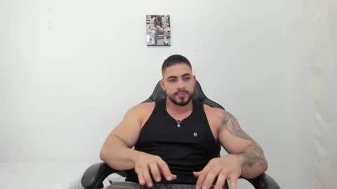 Snapshot of frank_foxx1 chatting on November 25, 4:12 am frank_foxx1 online show from November 25, 4:12 am