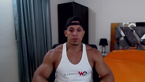 Snapshot of frank_heaven_shore chatting on June 30, 1:28 am Frank online show from June 30, 1:28 am