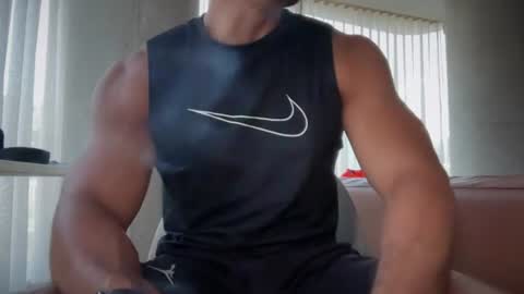Snapshot of frank_heaven_shore chatting on July 29, 10:30 pm Frank online show from July 29, 10:30 pm