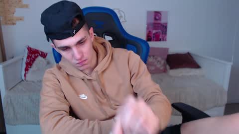 Frank online show from December 29, 3:33 am