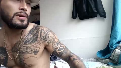 Snapshot of frankdanielsmolano chatting on April 22, 4:52 pm frankdanielsmolano online show from April 22, 4:52 pm