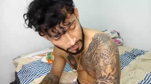frankdanielsmolano online show from June 12, 5:17 am