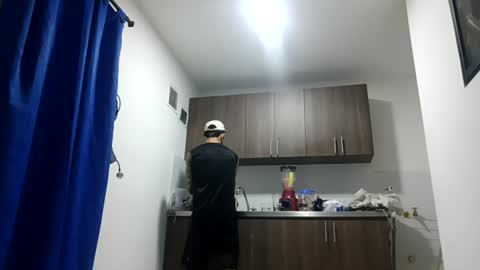 frankdanielsmolano online show from July 3, 3:24 am