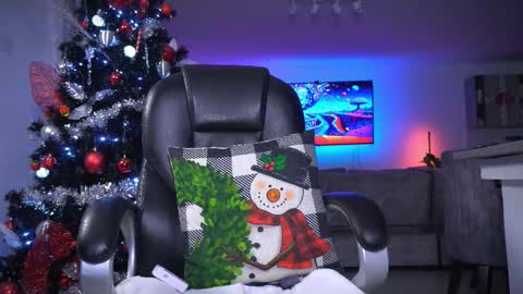 Frank Farrell. Hey remember to give me a thumbs up Ty online show from December 23, 4:10 am