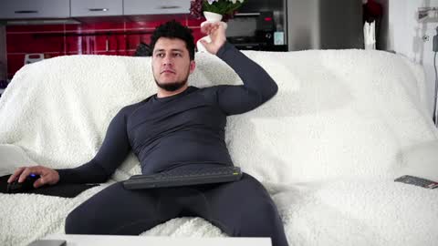 frankhairy online show from February 4, 11:16 am