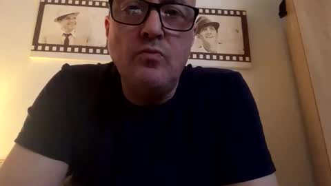 frankie8881 online show from January 14, 11:20 pm