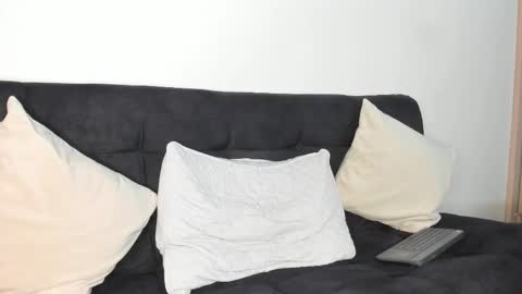 Snapshot of frankmyles01 chatting on November 12, 2:01 am frank online show from November 12, 2:01 am