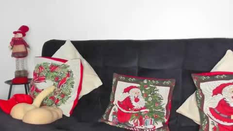 Snapshot of frankmyles01 chatting on December 16, 1:32 am frank online show from December 16, 1:32 am