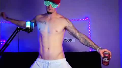 Snapshot of frankoafterdark chatting on November 11, 12:54 am Franco online show from November 11, 12:54 am