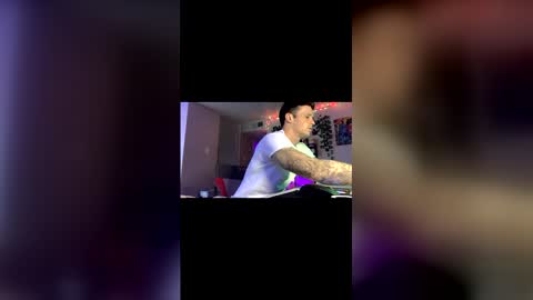 Snapshot of frankoafterdark chatting on March 10, 7:30 pm Franco online show from March 10, 7:30 pm