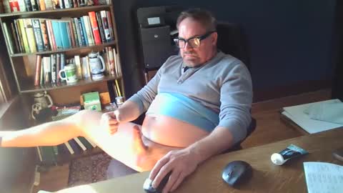 Snapshot of frankv65 chatting on January 27, 4:43 pm frankv65 online show from January 27, 4:43 pm