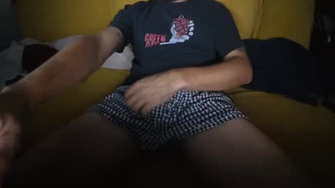 Snapshot of franky84 chatting on October 13, 5:02 pm franky84 online show from October 13, 5:02 pm