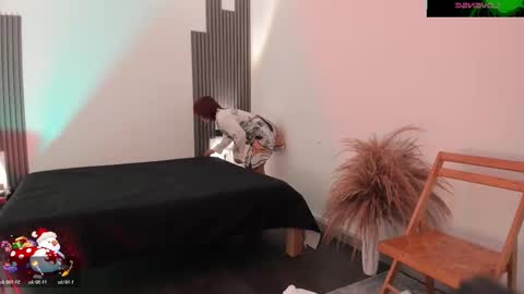 Snapshot of fransheskarossi chatting on December 2, 1:39 pm Fransheska online show from December 2, 1:39 pm