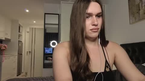 Snapshot of franzeva chatting on June 9, 1:01 pm I am franzeva online show from June 9, 1:01 pm