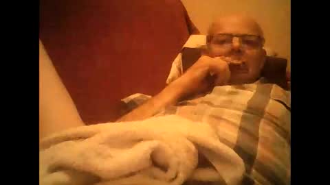 Snapshot of franznaked chatting on November 30, 10:36 pm Frantz online show from November 30, 10:36 pm