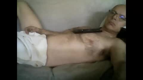 Snapshot of franznaked chatting on April 6, 12:28 pm Frantz online show from April 6, 12:28 pm