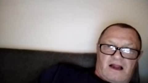 Snapshot of frauenfeind1 chatting on March 5, 7:16 am Wolfi online show from March 5, 7:16 am