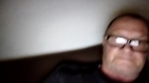 Snapshot of frauenfeind1 chatting on September 15, 7:41 am Wolfi online show from September 15, 7:41 am