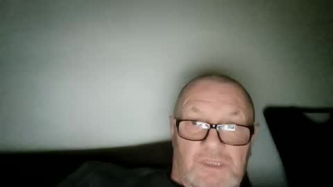 Snapshot of frauenfeind1 chatting on February 6, 8:29 am Wolfi online show from February 6, 8:29 am