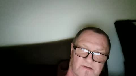 Snapshot of frauenfeind1 chatting on March 26, 8:20 am Wolfi online show from March 26, 8:20 am