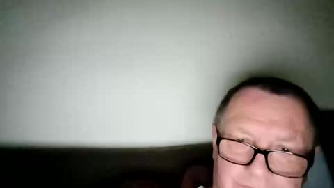 Snapshot of frauenfeind1 chatting on March 29, 7:30 am Wolfi online show from March 29, 7:30 am