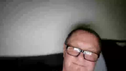 Snapshot of frauenfeind1 chatting on March 30, 6:36 am Wolfi online show from March 30, 6:36 am