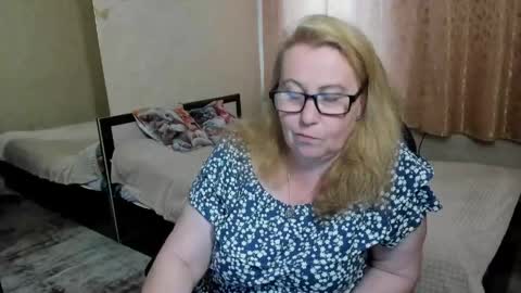 FrauMartha online show from June 2, 12:51 pm