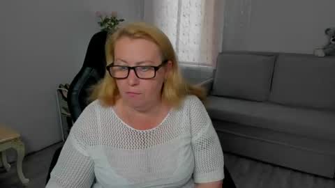 Snapshot of fraumartha chatting on July 10, 1:03 pm FrauMartha online show from July 10, 1:03 pm