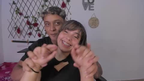 Snapshot of fre_grey chatting on October 28, 5:11 am fre and grey online show from October 28, 5:11 am