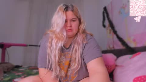 Snapshot of freakcute_friends chatting on January 11, 4:01 pm Alice online show from January 11, 4:01 pm