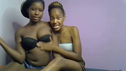 Snapshot of freakie_sissy chatting on October 7, 6:16 pm kiki online show from October 7, 6:16 pm