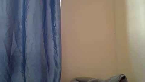 Snapshot of freakie_sissy chatting on November 4, 6:01 am kiki online show from November 4, 6:01 am