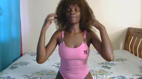Snapshot of freakky_nessa chatting on February 5, 10:30 am Nessa-Independent model online show from February 5, 10:30 am
